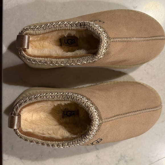 UGG Tazz II - Picture 2 of 7